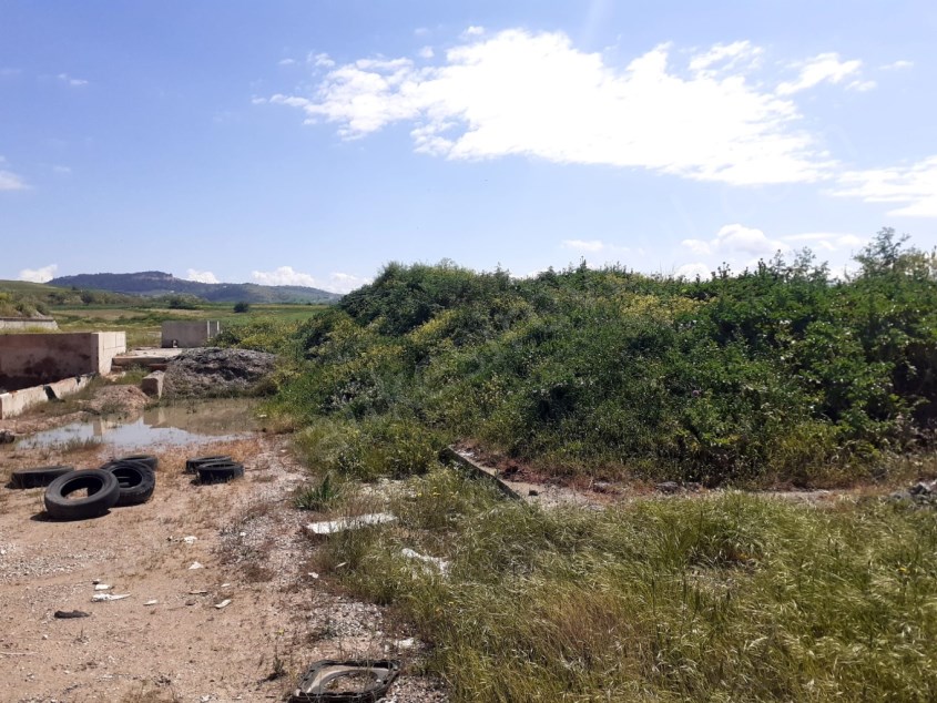 BALIKESİR SATILIK TARLA SAFİR DEN BURSA İZMİR KARAYOLU ÜZERİ YOLA CEPHELİ 2.180 M2 TİCARİ AMAÇLI