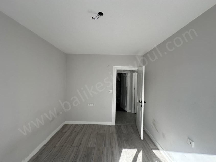 BALIKESİR KİRALIK DAİRE SAFİR DEN PAŞAALANI BANDIRMA CD.2+1 105 M2 ASAN.KAPALI OTOPARKLI LUX ARAKAT