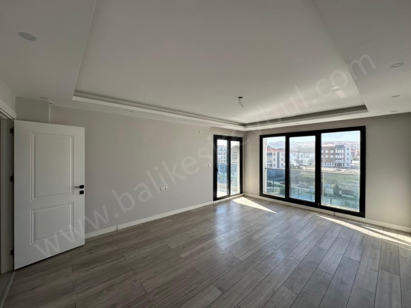 BALIKESİR KİRALIK DAİRE SAFİR DEN PAŞAALANI BANDIRMA CD.2+1 105 M2 ASAN.KAPALI OTOPARKLI LUX ARAKAT