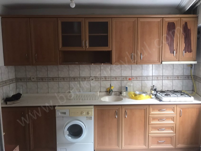 BALIKESİR KİRALIK DAİRE SAFİR DEN ÇARŞI MERKEZE YÜR.MES.1+1 70 M2 AYRI MUTFAKLI EŞYALI YÜKSEK GİRİŞ
