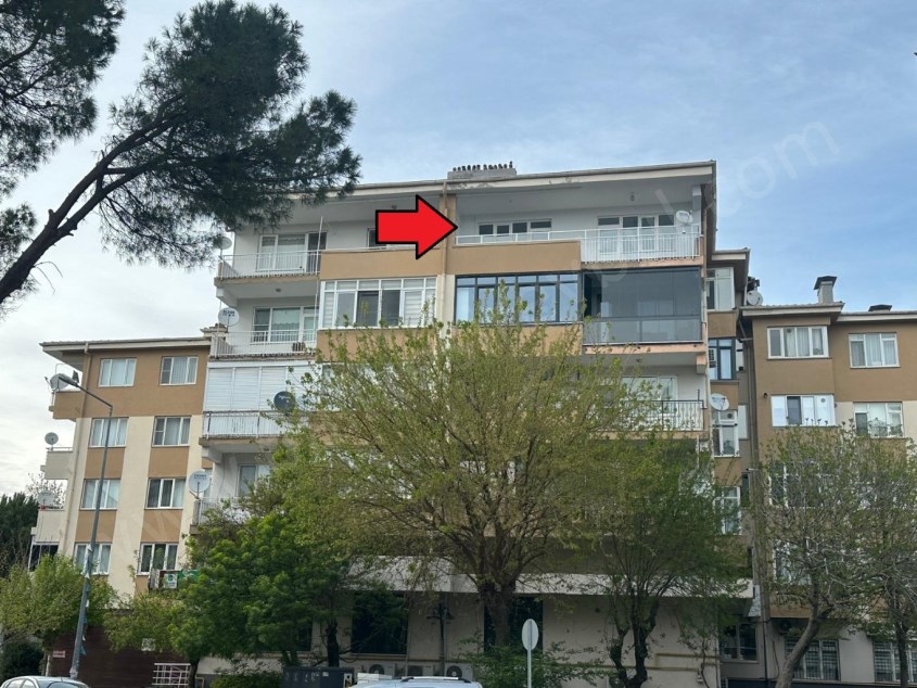 BALIKESİR KİRALIK DAİRE SAFİR DEN BAHÇELİEVLER STADYUM YANI AYRI MUTFAKLI 2+1 110 M2 SON KAT DAİRE 