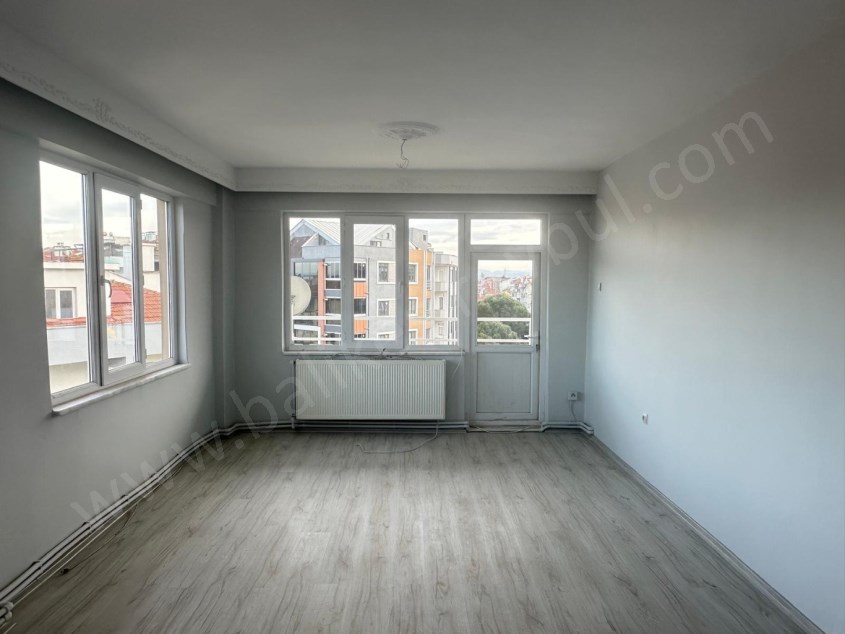 BALIKESİR KİRALIK DAİRE SAFİR DEN BAHÇELİEVLER STADYUM YANI AYRI MUTFAKLI 2+1 110 M2 SON KAT DAİRE 