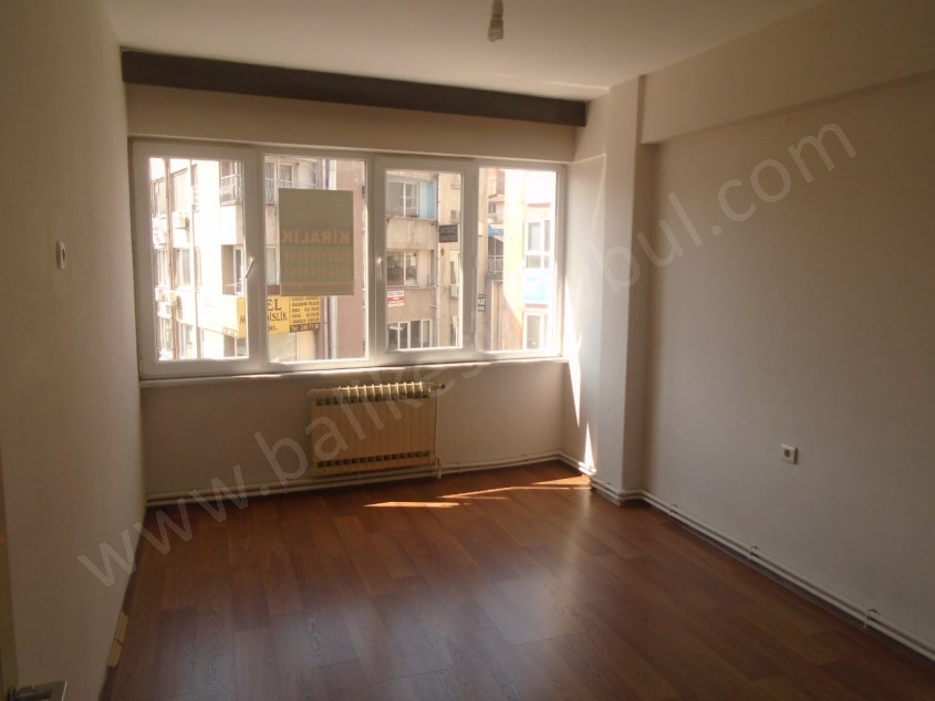 BALIKESİR KİRALİK OFİS SAFİR DEN ÇARŞI MERKEZ VALİLİK KARŞISI 3+1 130 M2 ARAKAT OFİS BÜRO