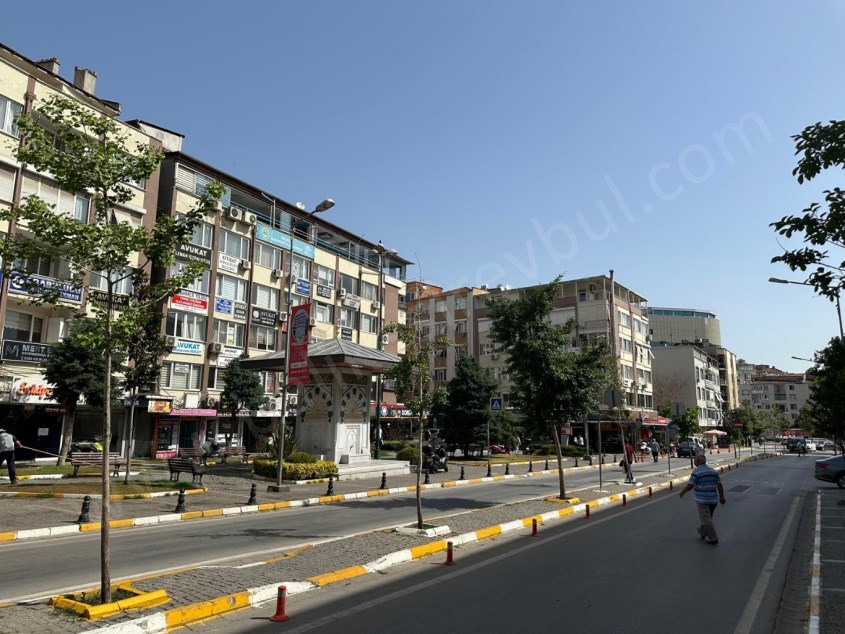 BALIKESİR KİRALIK OFİS BÜRO SAFİR DEN ÇARŞI MERKEZ VALİLİK KARŞISI 1 ODALI 18 m2 OFİS BÜRO 