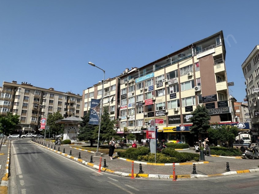 BALIKESİR KİRALIK OFİS BÜRO SAFİR DEN ÇARŞI MERKEZ VALİLİK KARŞISI 1 ODALI 18 m2 OFİS BÜRO 