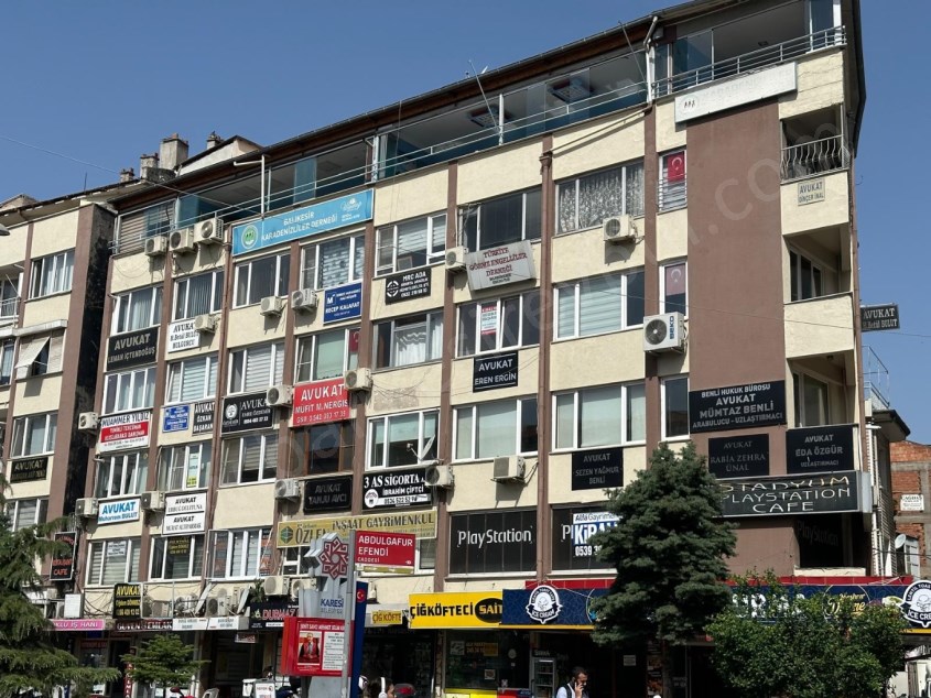 BALIKESİR KİRALIK OFİS BÜRO SAFİR DEN ÇARŞI MERKEZ VALİLİK KARŞISI 1 ODALI 18 m2 OFİS BÜRO 