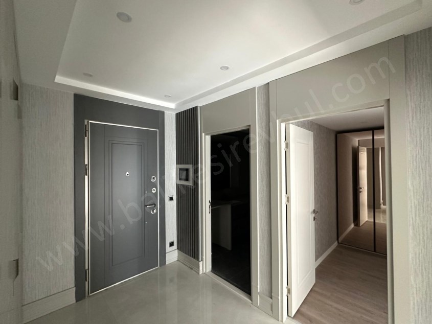 BALIKESİR KİRALIK DAİRE SAFİR DEN AYYILDIZ KONUTLARI 2+1 104 M2 HAVUZLU KAPALI OTOPARKLI LUX DAİRE