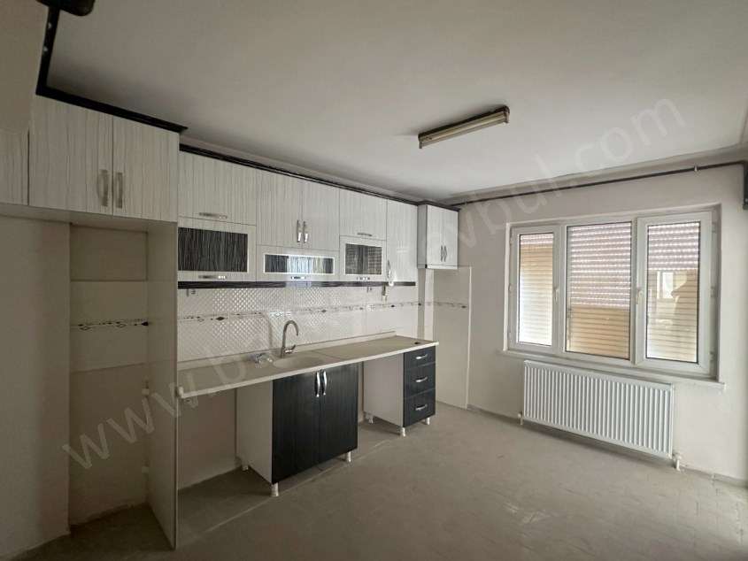 BALIKESİR SATILIK DAİRE SAFİR DEN ÇARŞI MERKEZE YÜRÜME MESAFESİNDE 3+1 110 M2 KOMBİLİ ARAKAT DAİRE