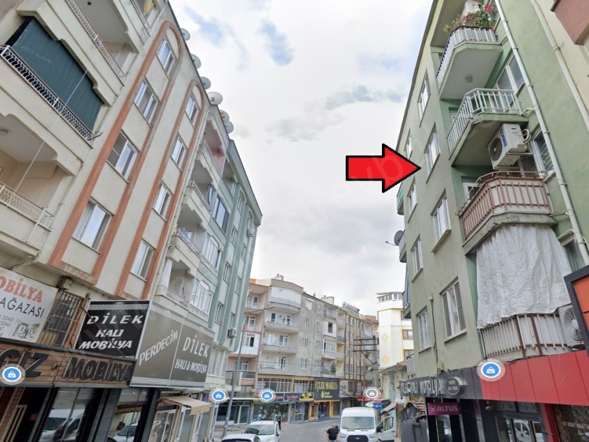 BALIKESİR SATILIK DAİRE SAFİR DEN ÇARŞI MERKEZE YÜRÜME MESAFESİNDE 3+1 110 M2 KOMBİLİ ARAKAT DAİRE