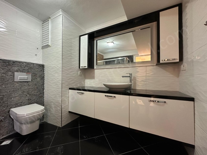 BALIKESİR KİRALIK DAİRE SAFİR DE BAHÇELİEVLER ÇARŞAMBA PAZARI YAKINI 3+1 130 M2 KOMBİLİ DAİRE