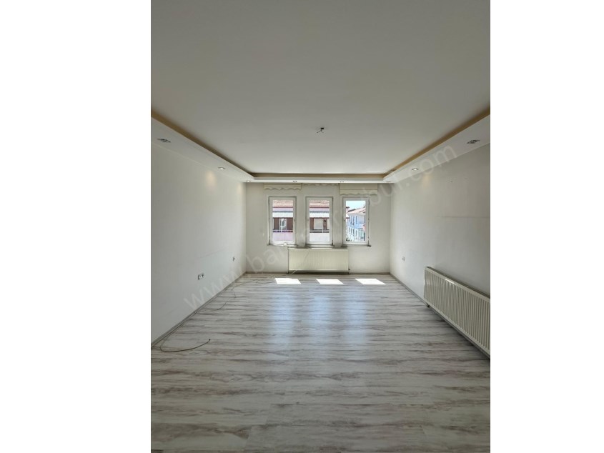 BALIKESİR KİRALIK DAİRE SAFİR DE BAHÇELİEVLER ÇARŞAMBA PAZARI YAKINI 3+1 130 M2 KOMBİLİ DAİRE