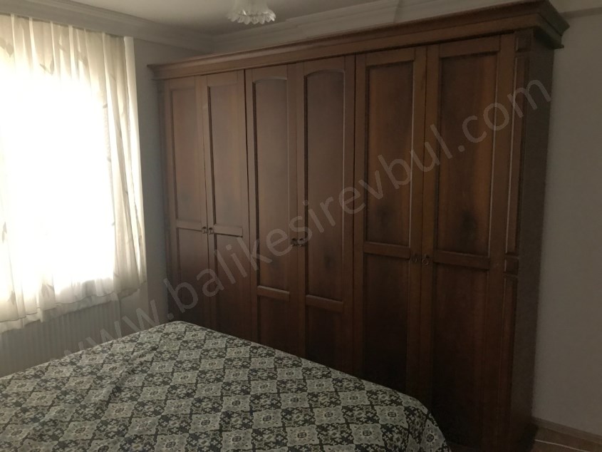 BALIKESİR EŞYALI KİRALIK DAİRE SAFİR DEN TURGUT REİS CAD.3+1 135 M2 EŞYALI ASANSÖRLÜ ARAKAT