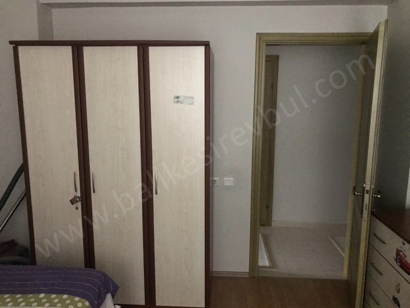 BALIKESİR EŞYALI KİRALIK DAİRE SAFİR DEN TURGUT REİS CAD.3+1 135 M2 EŞYALI ASANSÖRLÜ ARAKAT