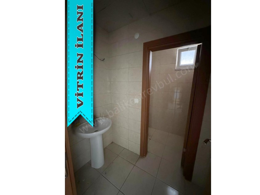 BALIKESİR KİRALIK DÜKKAN SAFİR DEN GÜMÜŞÇEŞME EMLAK KONUT ARKASI ÇARŞIYA YAKIN 370 M2 DEPOLU DÜKKAN