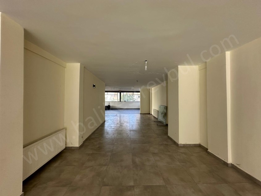 BALIKESİR KİRALIK DÜKKAN SAFİR DEN GÜMÜŞÇEŞME EMLAK KONUT ARKASI ÇARŞIYA YAKIN 370 M2 DEPOLU DÜKKAN