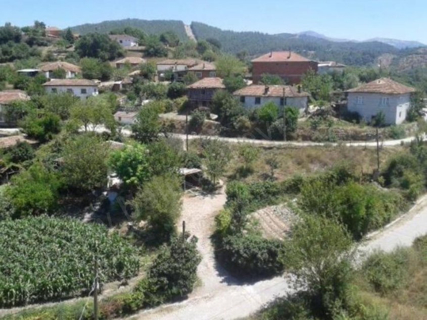 BALIKESİR SATILIK ARSA SAFİR DEN DURSUNBEY KÜÇÜKLERDE DOĞA İÇİNDE TREN İSTASYONLU 3.495 M2 ARSA