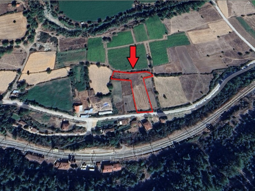 BALIKESİR SATILIK ARSA SAFİR DEN DURSUNBEY KÜÇÜKLERDE DOĞA İÇİNDE TREN İSTASYONLU 3.495 M2 ARSA