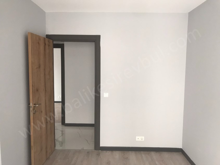 BALIKESİR KİRALIK DAİRE SAFİR DEN PLEVNE KARESİ CADDESİ YANI 3+1 110 m2 ASANSÖRLÜ LUX ARAKAT