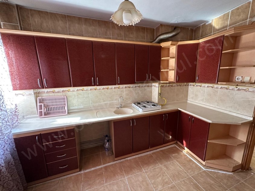 BALIKESİR KİRALIK DAİRE SAFİR DEN ÇARŞI MERKEZDE 2+1 90 M2 AYRI MUTFAKLI KOMBİLİ ARAKAT DAİRE 