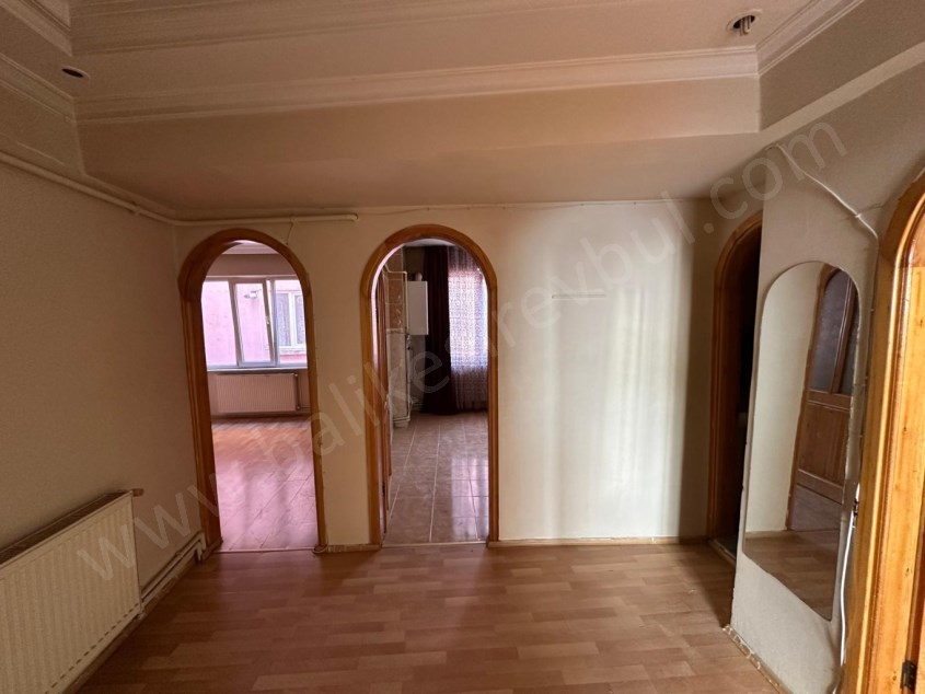 BALIKESİR KİRALIK DAİRE SAFİR DEN ÇARŞI MERKEZDE 2+1 90 M2 AYRI MUTFAKLI KOMBİLİ ARAKAT DAİRE 