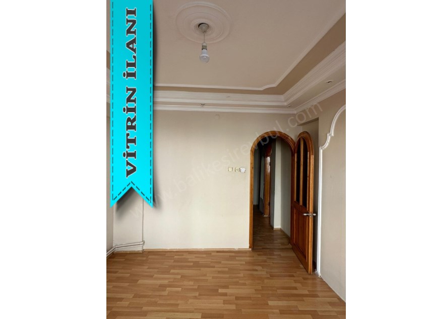 BALIKESİR KİRALIK DAİRE SAFİR DEN ÇARŞI MERKEZDE 2+1 90 M2 AYRI MUTFAKLI KOMBİLİ ARAKAT DAİRE 