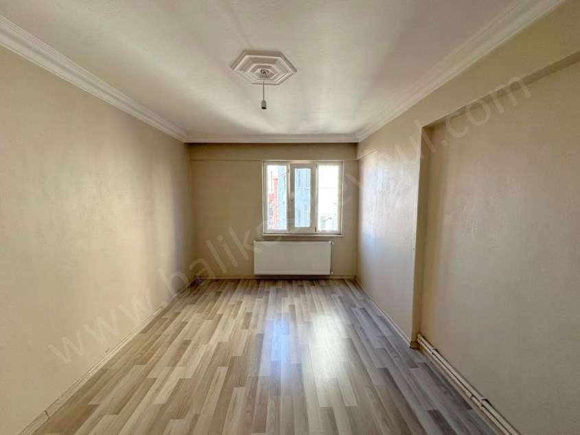BALIKESİR KİRALIK DAİRE SAFİR DEN ÇARŞI MERKEZE YÜRÜME MES.KAYABEYDE 3+1 120 M2 KOMBİLİ 