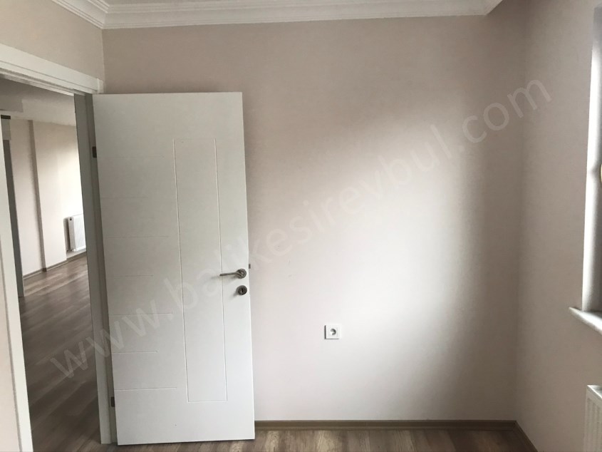 BALIKESİR KİRALIK DAİRE SAFİR DEN PLEVNE YENİ İZMİR YOLU YAKINI 2+1 78 M2 ASANSÖRLÜ LUX DAİRE