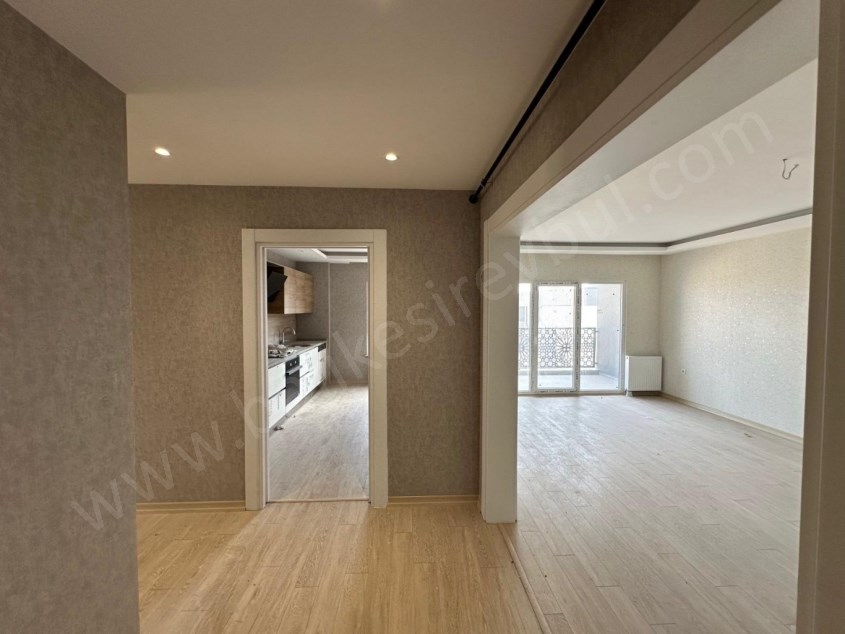 BALIKESİR SATILIK DAİRE SAFİR DEN BAKYAPI PRESTİJ SEYİRTEPE FULL ŞEHİR MANZARALI 3+1 126M2 LUX DAİRE