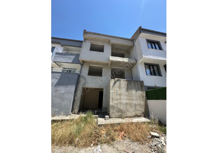 BALIKESİR SATILIK MÜSTAKİL SAFİR DEN KUVA İ MİLLİYEDE 3+1 210 M2 3 KATLI MÜSTAKİL DUBLEX