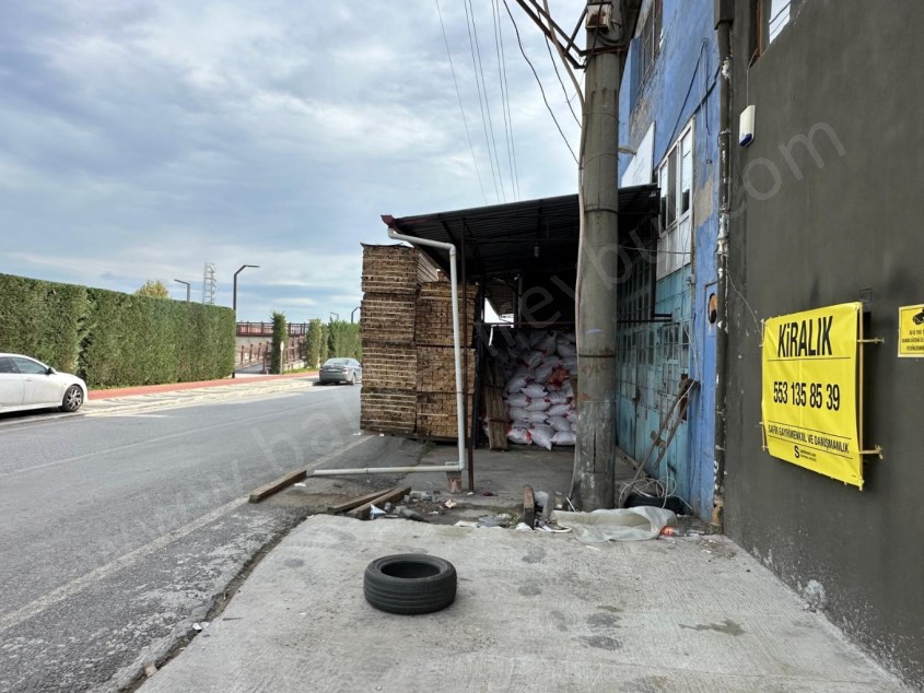 BALIKESİR KİRALIK DEPO SAFİR DEN KEPSUT CADDESİ ARKASI AVLU TARAFI 270 M2 KULLANIMA HAZIR DEPO 