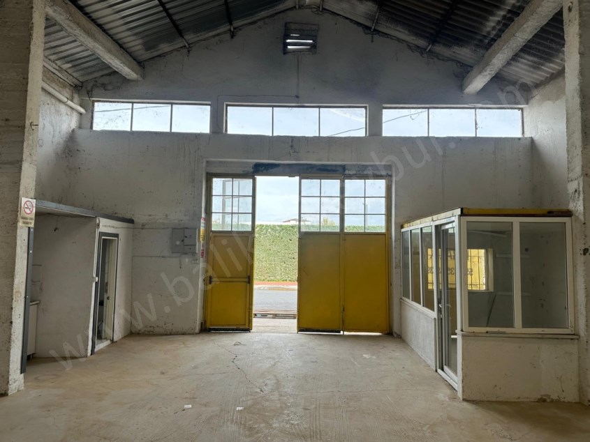 BALIKESİR KİRALIK DEPO SAFİR DEN KEPSUT CADDESİ ARKASI AVLU TARAFI 270 M2 KULLANIMA HAZIR DEPO 