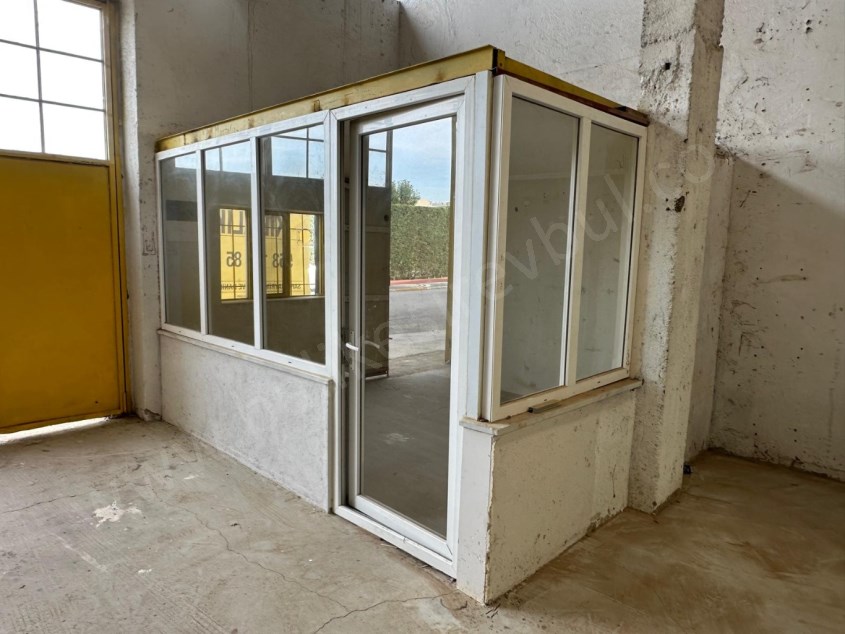 BALIKESİR KİRALIK DEPO SAFİR DEN KEPSUT CADDESİ ARKASI AVLU TARAFI 270 M2 KULLANIMA HAZIR DEPO 