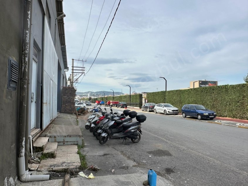 BALIKESİR KİRALIK DÜKKAN SAFİR DEN KEPSUT CADDESİ ARKASI AVLU TARAFI 270 M2 KULLANIMA HAZIR DÜKKAN