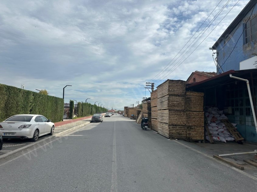 BALIKESİR KİRALIK DÜKKAN SAFİR DEN KEPSUT CADDESİ ARKASI AVLU TARAFI 270 M2 KULLANIMA HAZIR DÜKKAN
