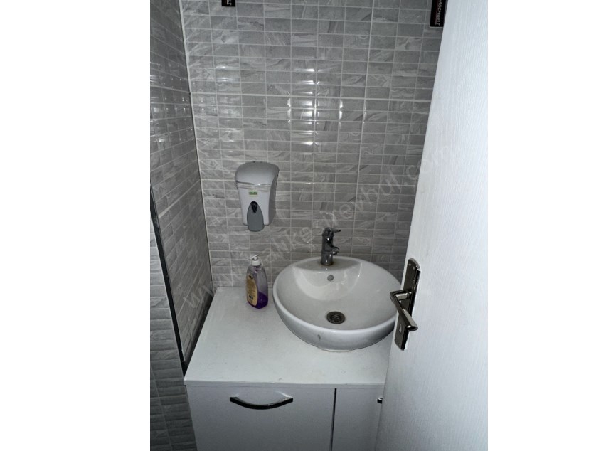 BALIKESİR KİRALIK OFİS BÜRO SAFİR DEN ÇARŞI MERKEZ ATALAR CAD.ÜZERİ 2+1 100 M2 KULLANIMA HAZIR  