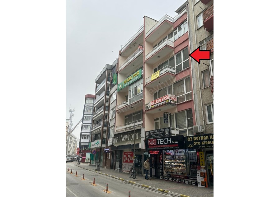 BALIKESİR KİRALIK OFİS BÜRO SAFİR DEN ÇARŞI MERKEZ ATALAR CADDESİ ÜZERİ 2+1 95 M2 ARAKAT KOMBİLİ