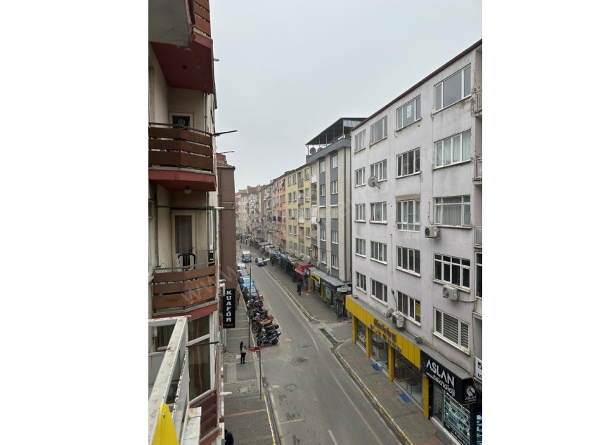 BALIKESİR KİRALIK OFİS BÜRO SAFİR DEN ÇARŞI MERKEZ ATALAR CADDESİ ÜZERİ 2+1 95 M2 ARAKAT KOMBİLİ