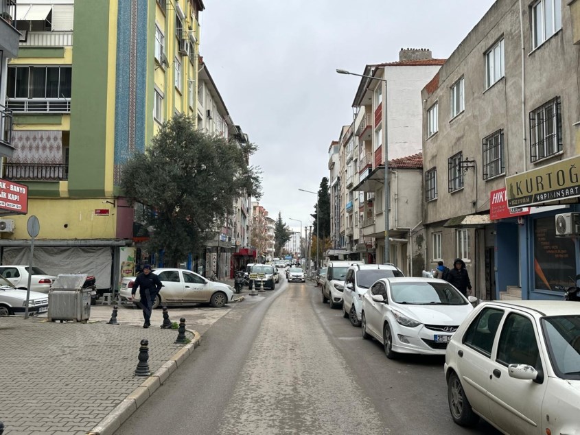 BALIKESİR SATILIK DAİRE SAFİR DEN ÇARŞI MERKEZE YÜRÜME MESAFESİNDE 3+1 105 M2 KOMBİLİ ARAKAT DAİRE