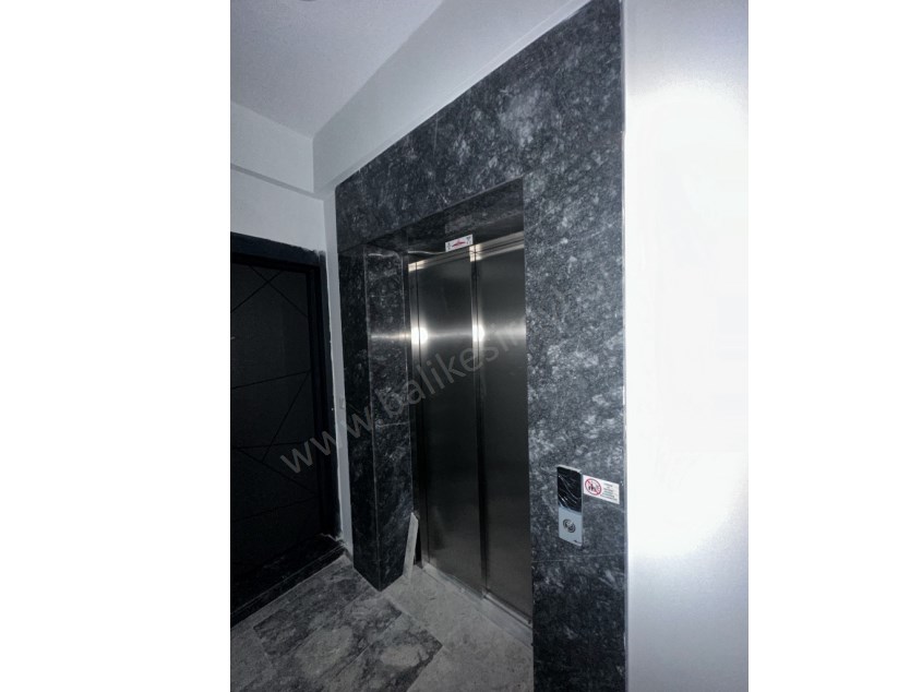  BALIKESİR KİRALIK DAİRE SAFİR DEN STADYUM YAKINI 2+1 62 M2 ASANSÖRLÜ SIFIR LUX SON KAT DAİRE