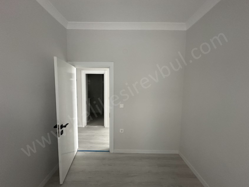  BALIKESİR KİRALIK DAİRE SAFİR DEN STADYUM YAKINI 2+1 62 M2 ASANSÖRLÜ SIFIR LUX SON KAT DAİRE