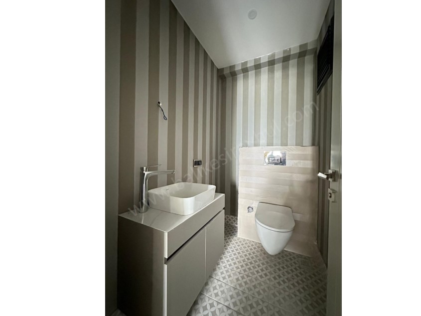 BALIKESİR KİRALIK DAİRE SAFİR DEN AYYILDIZ KONUTLARI 3+1 129 M2 HAVUZLU KAPALI OTOPARKLI LUX ARAKAT