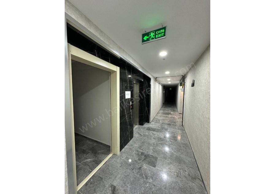 BALIKESİR KİRALIK DAİRE SAFİR DEN AYYILDIZ KONUTLARI 3+1 129 M2 HAVUZLU KAPALI OTOPARKLI LUX ARAKAT