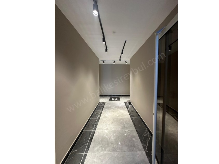 BALIKESİR KİRALIK DAİRE SAFİR DEN AYYILDIZ KONUTLARI 3+1 129 M2 HAVUZLU KAPALI OTOPARKLI LUX ARAKAT