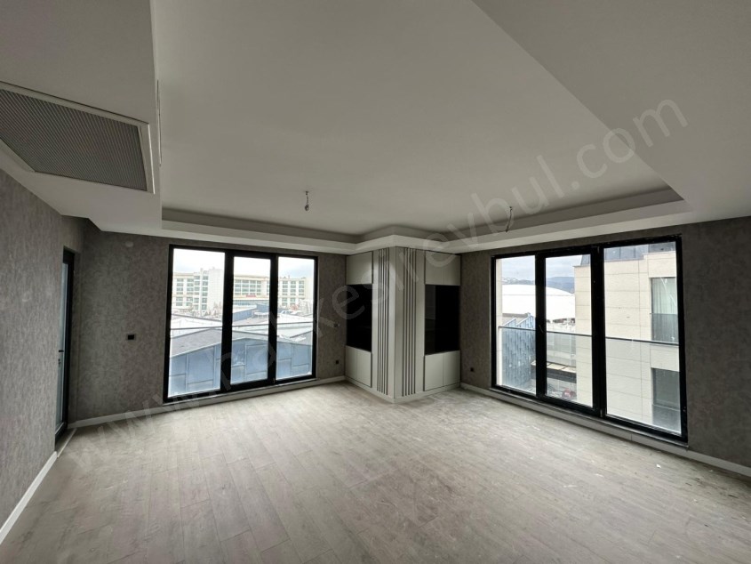 BALIKESİR KİRALIK DAİRE SAFİR DEN AYYILDIZ KONUTLARI 3+1 129 M2 HAVUZLU KAPALI OTOPARKLI LUX ARAKAT
