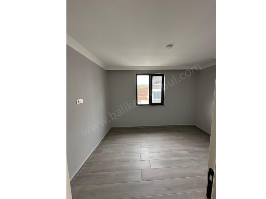 BALIKESİR KİRALIK DAİRE SAFİR DEN NECATİ EĞİTİM FAKÜLTESİ YAK.2+1 60 M2 ASANSÖRLÜ LUX SON KAT DAİRE