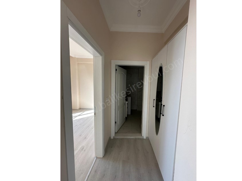 BALIKESİR KİRALIK DAİRE SAFİR DEN GAZİOSMANPAŞA DOKUMA CAD.ORGANİZE YAK.2+1 AMERİKAN MUTFAKLI ARAKAT