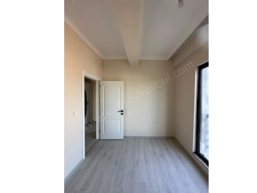 BALIKESİR KİRALIK DAİRE SAFİR DEN GAZİOSMANPAŞA DOKUMA CD.ORGANİZE YAK.2+1 AMERİKAN MUTFAKLI SON KAT
