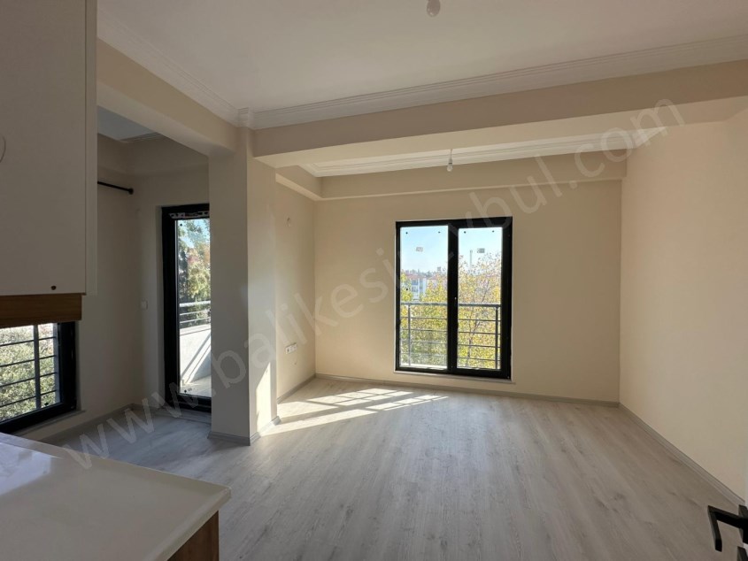 BALIKESİR KİRALIK DAİRE SAFİR DEN GAZİOSMANPAŞA DOKUMA CD.ORGANİZE YAK.2+1 AMERİKAN MUTFAKLI SON KAT