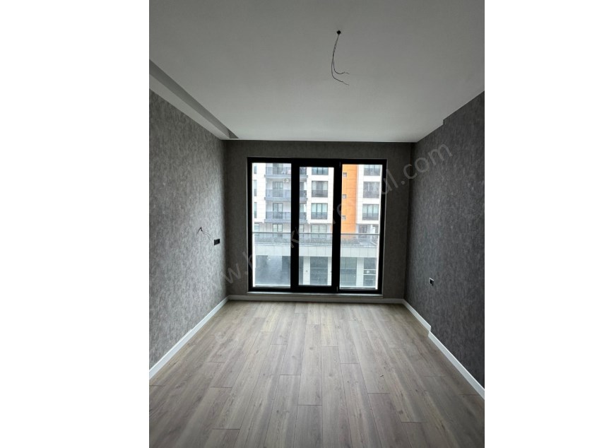 BALIKESİR KİRALIK DAİRE SAFİR DEN AYYILDIZ KONUTLARI 3+1 133 M2 HAVUZLU KAPALI OTOPARKLI LUX ARAKAT