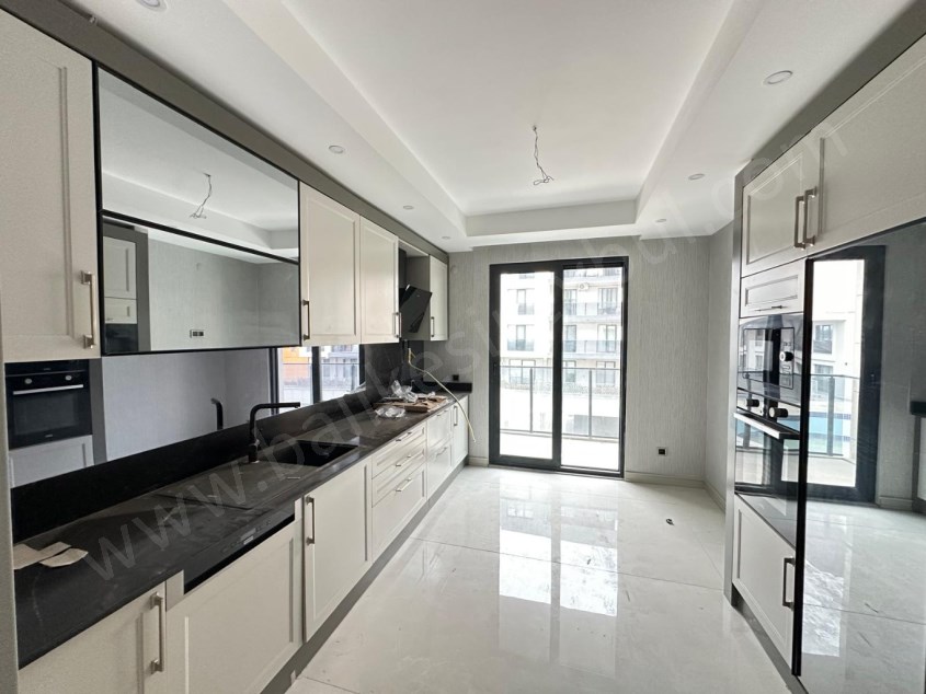 BALIKESİR KİRALIK DAİRE SAFİR DEN AYYILDIZ KONUTLARI 3+1 133 M2 HAVUZLU KAPALI OTOPARKLI LUX ARAKAT